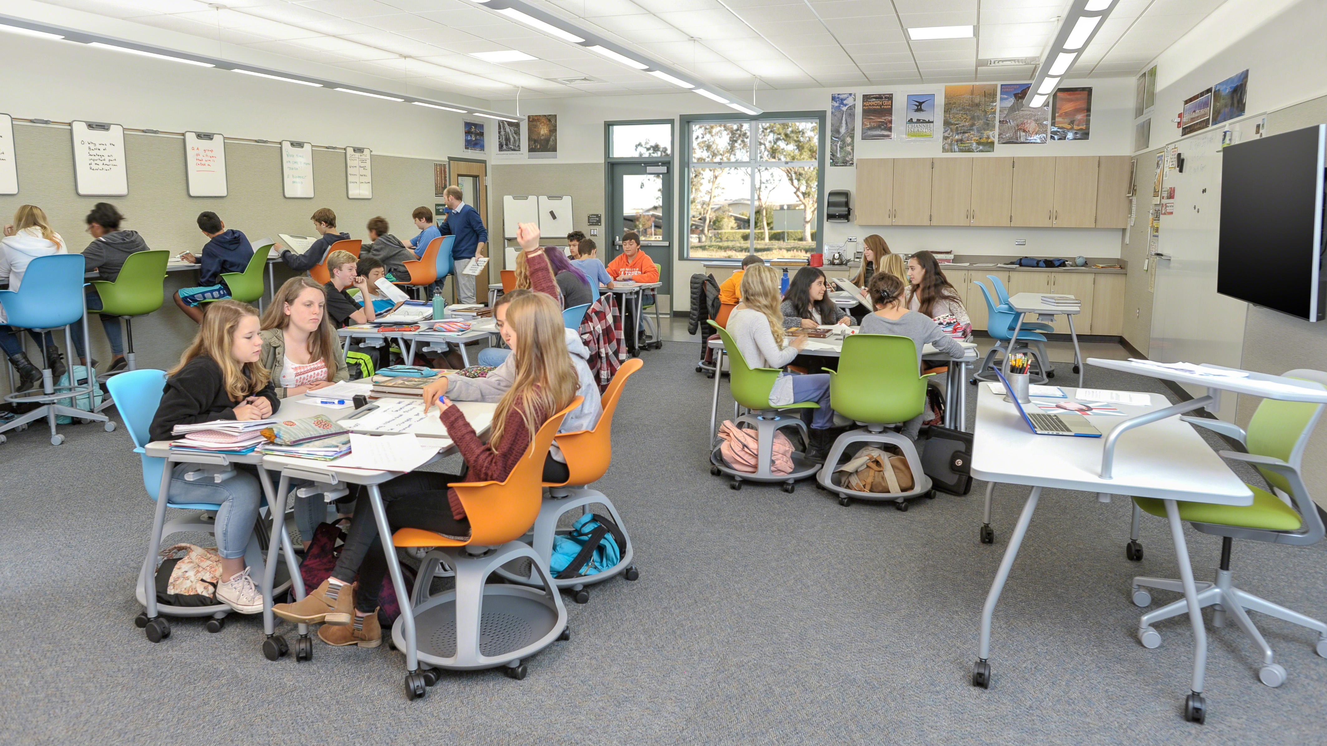 Spacious Learning Environment Informal Learning Spaces & Flexible Design | Steelcase